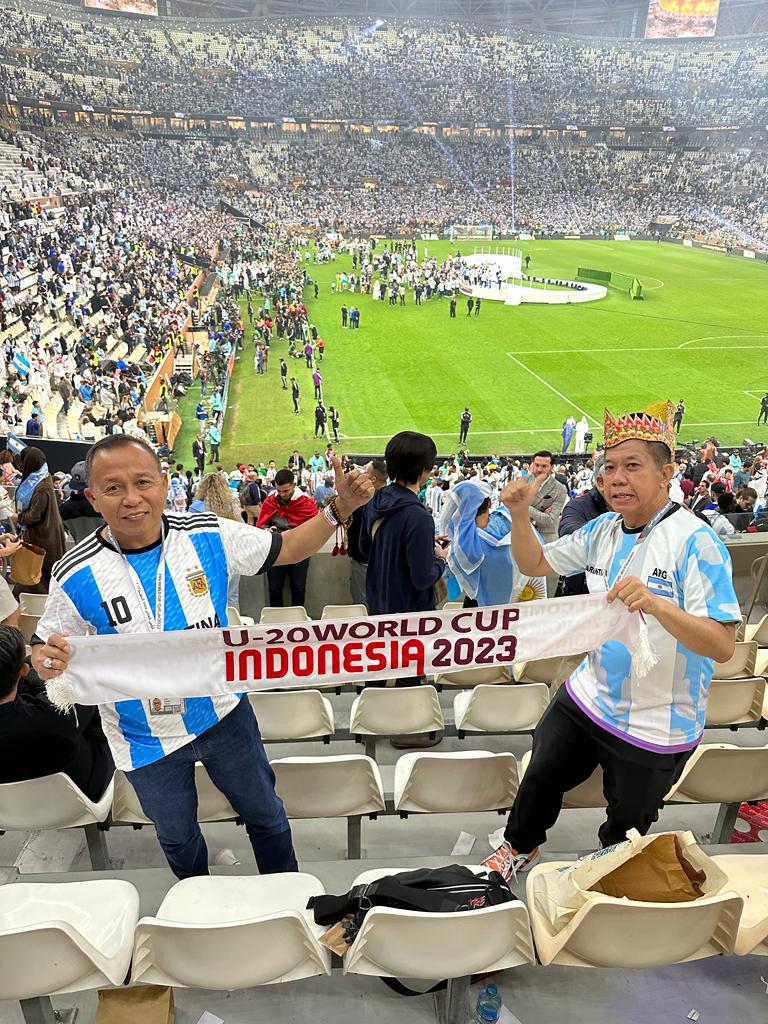 Nonton Final Piala Dunia di Qatar, Agus Ambo Djiwa Bersama Effendi Gazali Sekaligus Promosikan Piala Dunia U-20 Indonesia 2023